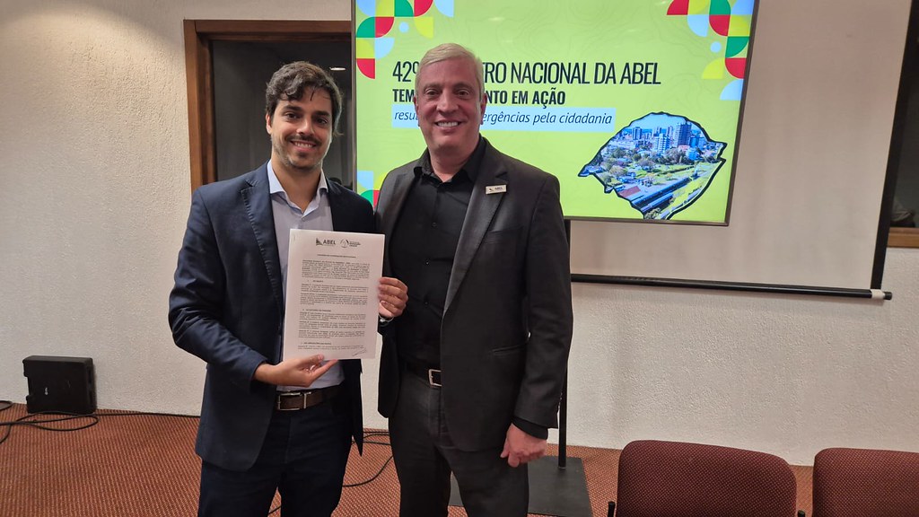 ABEL firma cooperação técnica com a RedeNEC para fortalecer a educação cidadã no país