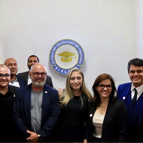 Câmara de Cruzeiro inaugura Escola do Legislativo (ELECRUZ)