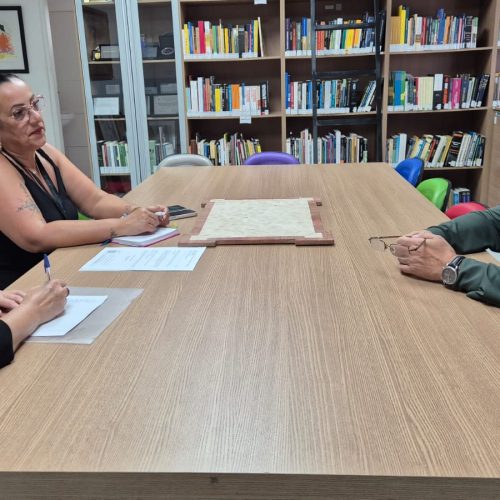 Assessoria parlamentar de Carapicuíba conhece Escola do Parlamento de Itapevi em visita técnica